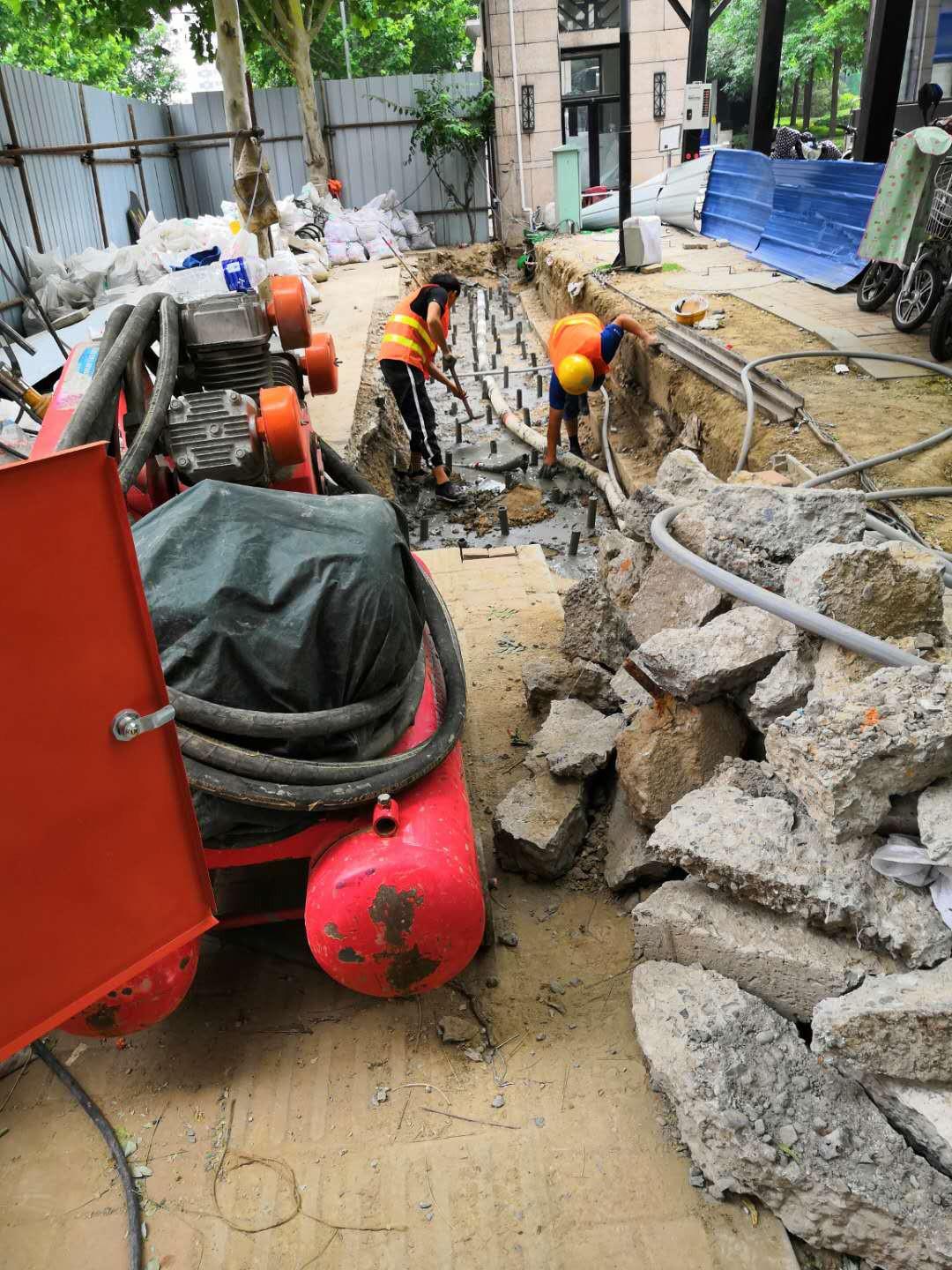 松潘地基加固解决房子的地基下沉问题